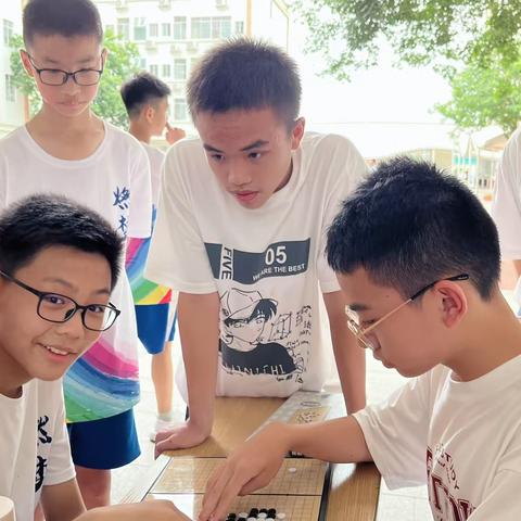 乐在"玩"中 学在"棋"中