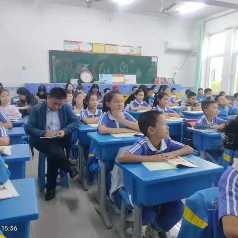 “研”途有你，一起成长——扎鲁特旗蒙古族实验小学道德与法治组听评课活动