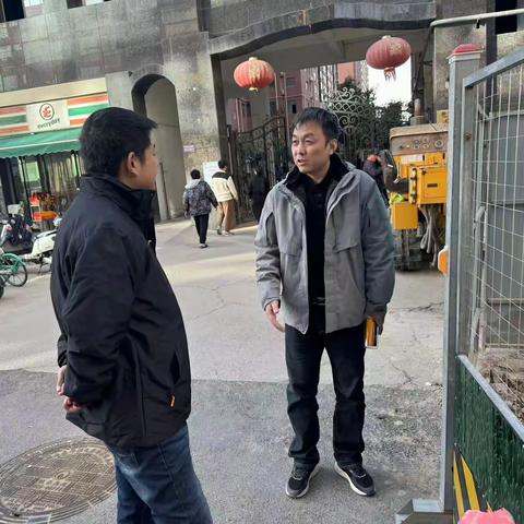 “暖冬行动”送温暖——自强社区解决泊阑地小区用电问题