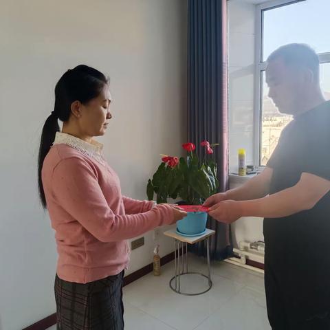 库都尔森工公司森林经营管理处工会“结对帮扶送温暖 寒冬慰问暖人心”