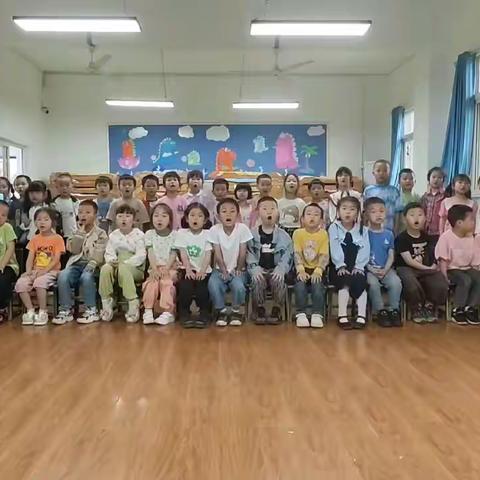 《走向小学》一新繁第一幼儿园繁星分园大一班5月份主题活动分享