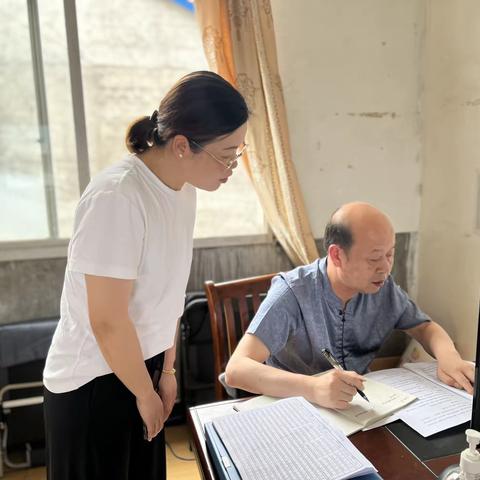 【大抓基层年，应小在行动】督导检查，助力成长——广信区应家小学迎接区教体局教学专项督导检查