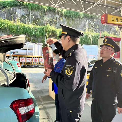 城区出租车行业开展冬季安全风险大排查