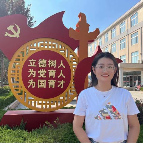 用心耕耘 用爱滋养——记文泉学校小学部师德先进典型姜藤