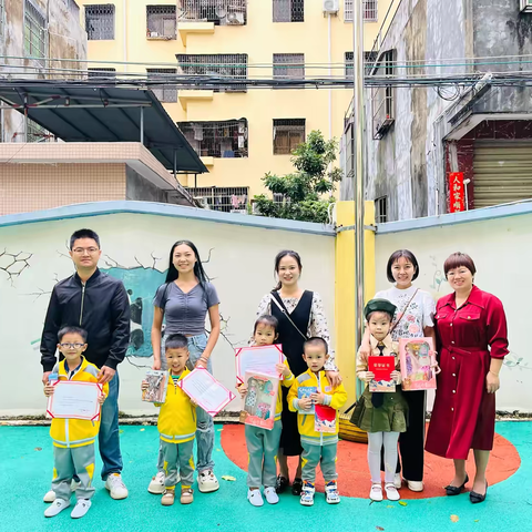 爱格乐幼儿园壮二班亲子阅读