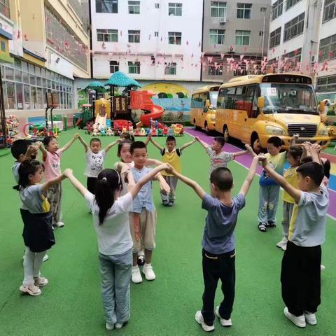 大四班《多彩夏日，快乐无限》主题相册