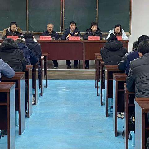 家校共育，师生同行——宏远中学召开高中年级家长座谈会