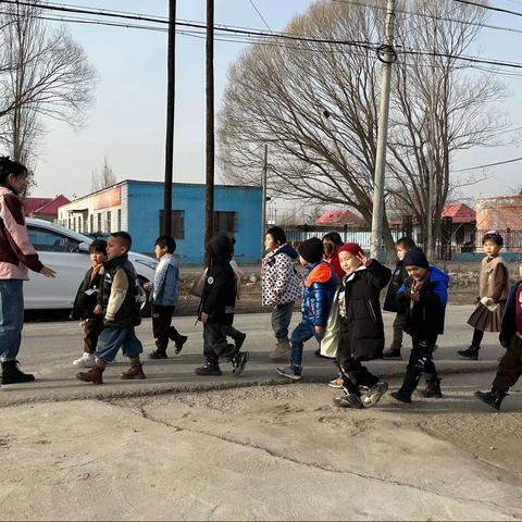 幼儿园大班社会实践参观超市