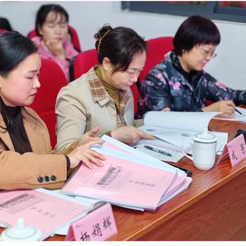 📚 以研促教，蓄力前行｜湘乡市起凤学校课题开题论证暨中期检查报告会圆满落幕！