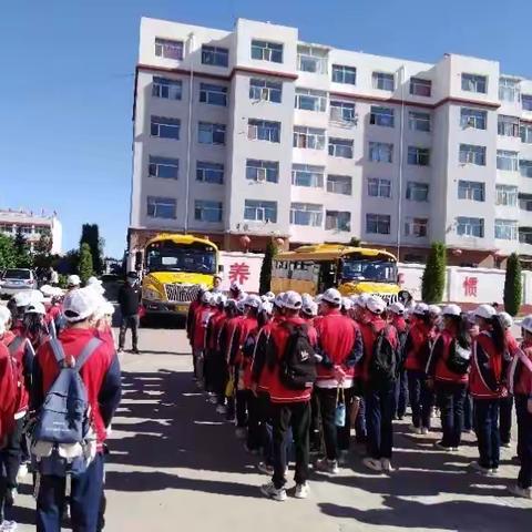 劳动砺心志，实践促成长——新荣区第二小学六年级劳动实践活动课