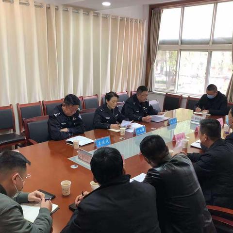 宝鸡交警特勤大队召开市区工程运输车辆季度检验工作部署会