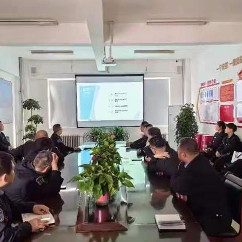 增强节能意识——一公司组织开展车长节能驾驶学习交流会