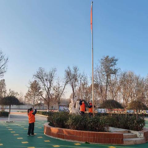 大力弘扬宪法精神，建设社会主义法治文化——大屯乡中心小学开展“国家宪法日”学习宣传活动