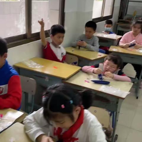 2022年春熙春路逸夫小学（三年级）科技社团结课啦！