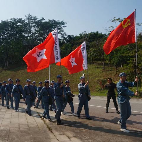 凝聚力量  团结奋进——钦州银保监分局开展特色主题党日活动迅速兴起学习宣传贯彻党的二十大精神热潮