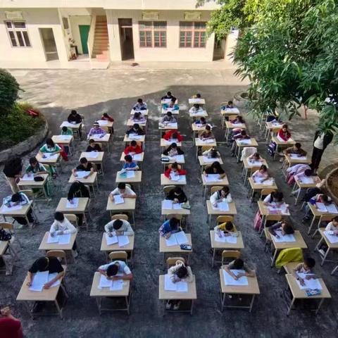 墨韵护平安——里埇小学防溺水书法安全教育活动