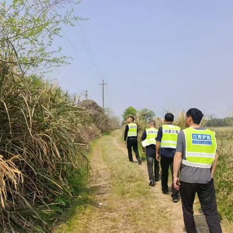 杨溪乡开展铁路巡查