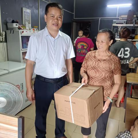 市委政研室党支部开展“一对一”结对帮扶活动