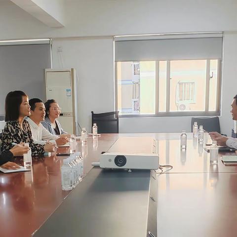 第九调研组深入三亚相关部门调研游客友好型城市建设情况