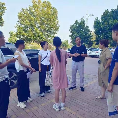 家校携手育新苗
