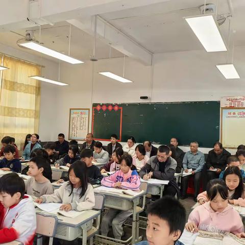 教学相长，共筑教育新篇——记南雄市教育共同体教学研修暨小学语文送教下乡活动。