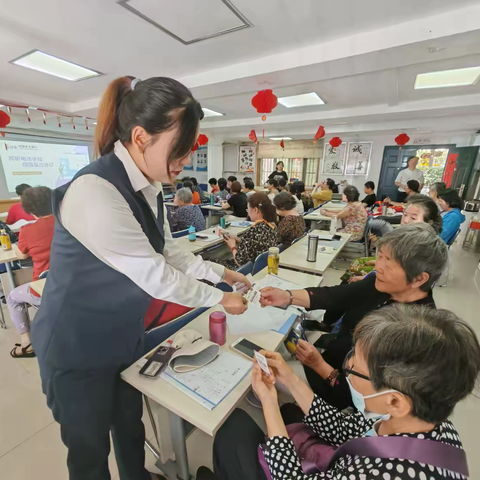 光大银行南京龙江支行走进周边社区开展整治拒收人民币现金宣传活动20240622