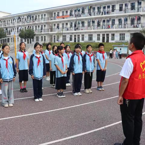 弘扬爱国主义，传承民族精神——曲兰镇中心小学举办“致敬新中国成立75周年”社会实践活动