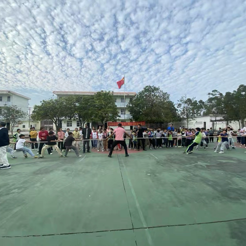 米鸡石小学庆元旦： ‍绳采飞扬，凝心聚力