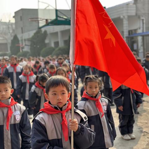 童心永向党 争做好队员——记2312班庆元旦新队员入队仪式