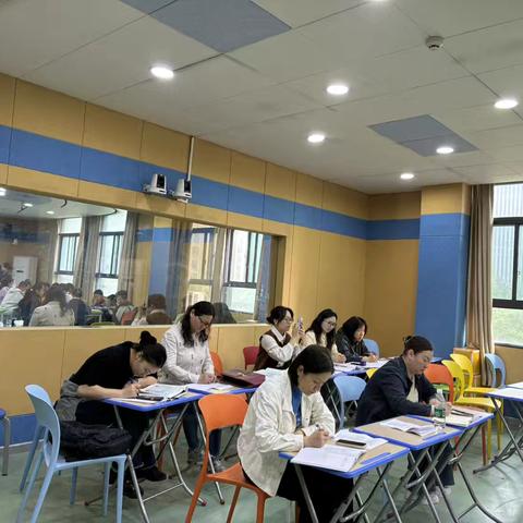 春风化雨耕耘早，聚焦课堂共成长