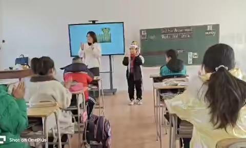 教与研携手，学与思并肩