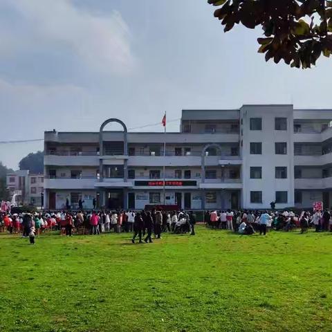 【法护成长 育见未来】打出法宣“组合拳” 水西护“未”全方位