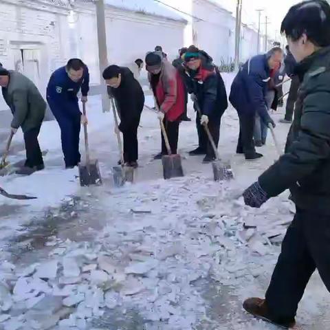 清雪除冰保民生  水饺暖尽心头寒