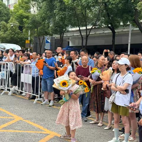 青春不散场，带着祝福奔赴下一场山海！