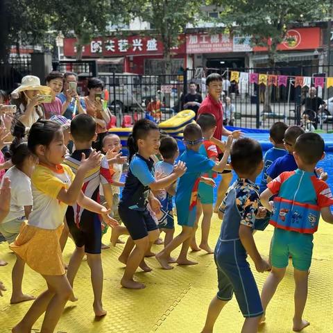 “泡沫之夏 清凉戏水”———花儿朵朵曦城幼儿园