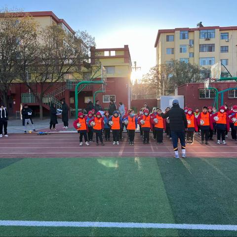 “球知球学，践行践远”文小——北重四小校园基地校主题教研活动