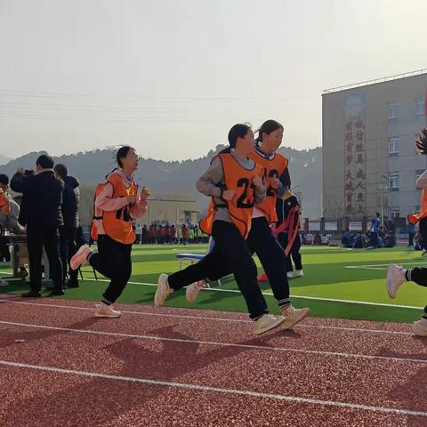 寒冬砺意志  奔跑向未来——大城子学校2025年冬季越野赛活动