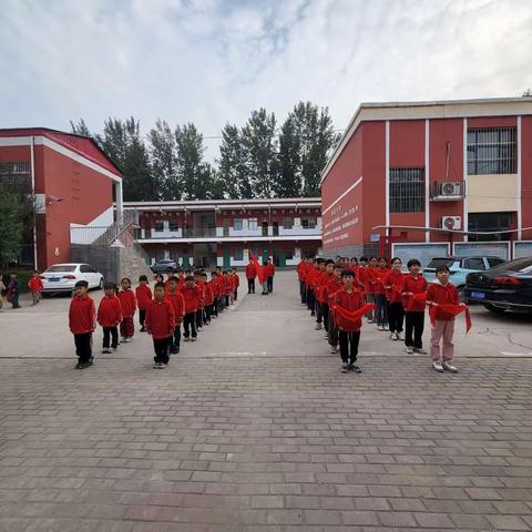 【关爱学生，幸福成长】“学习二十大，争做好队员”曹庄中心小学少先队入队仪式