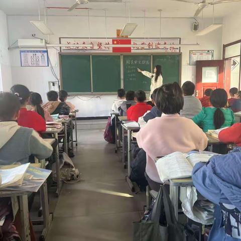 关爱学生，幸福成长  ---曹庄中心小学周末安全温馨提示