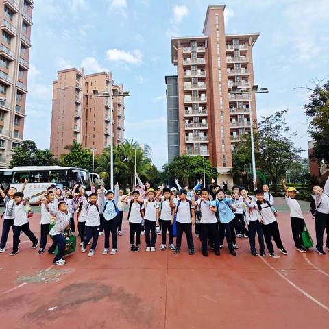 三月  见花  见月  见自己