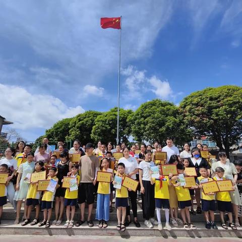 “播读书种子，结文明硕果”——白塘中心小学阅读系列活动之“书香家庭”“书香班级”颁奖活动