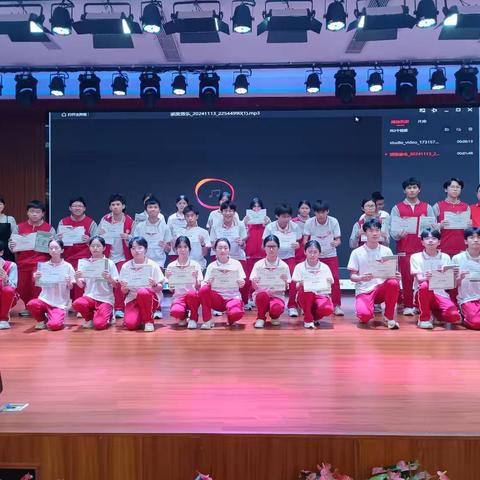 【海南华侨中学教育集团康安学校】以爱育爱，赢战中考——九年级家长交流会暨市一模表彰大会