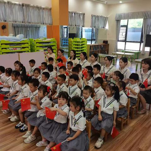 海口市琼山区林村幼儿园师生观看“九三阅兵”仪式活动纪实