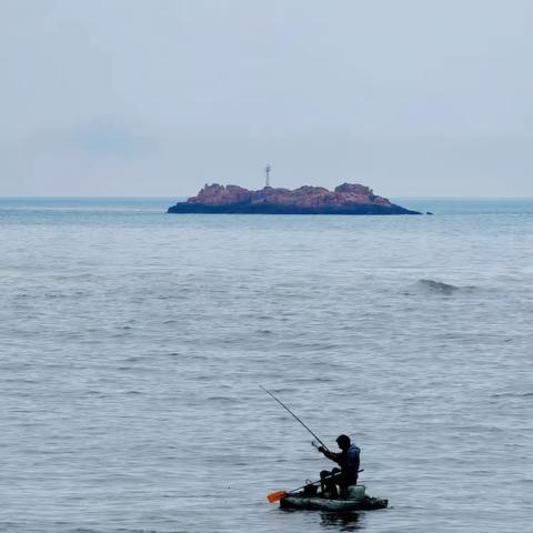 嵊泗支行开展“亲近自然，感受生活”主题活动