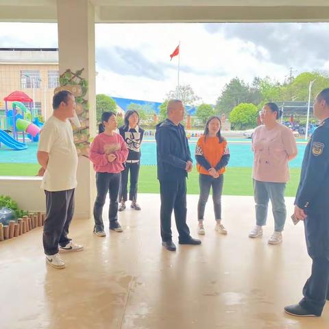 食堂督查促规范 凝心聚力落“食”处——汪二镇中心幼儿园食堂食品安全督导检查