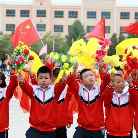 武威市凉州区西营镇西营九年制学校开展“强国复兴有我 青春唱响祖国”爱国歌曲传唱活动