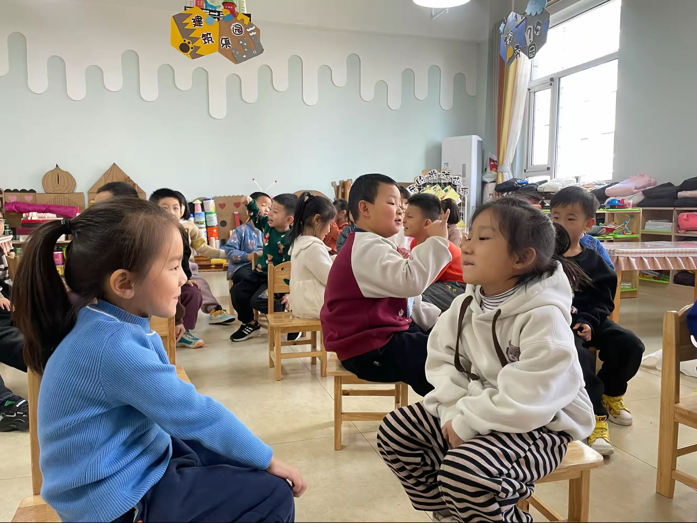 简篇-【二幼•生活课程】与“光”相遇 形“影”不离---丛台区第二幼儿园大二班班本课程