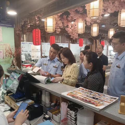 明查加暗访 市局领导督查农家乐和旅游景区夏季食品安全工作