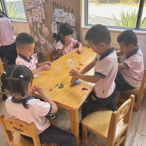 把鲜花藏进好吃的饼里