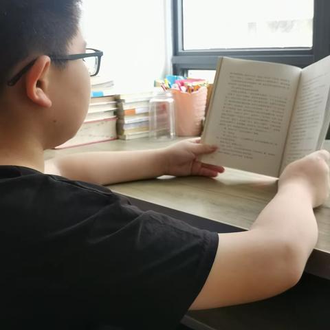 蒙城县第三小学2022年“书香少年” 我阅读我快乐 我是一个爱读书的少先队员。五（13）班翟瑞祥